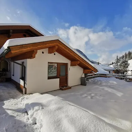 Guest house Haus Steinkarblick Und Berghaeusl 3*