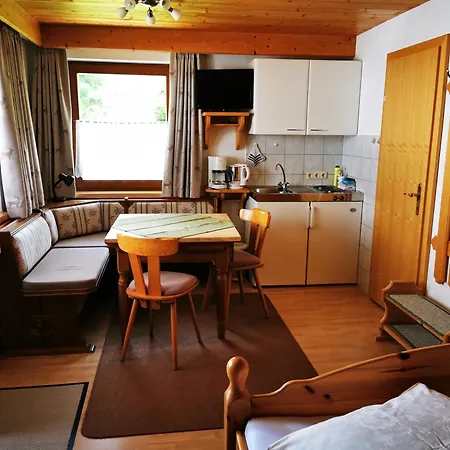 Haus Steinkarblick Und Berghaeusl Vendégház Berwang