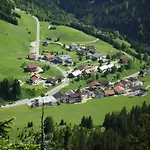 Haus Steinkarblick Und Berghaeusl Konukevi