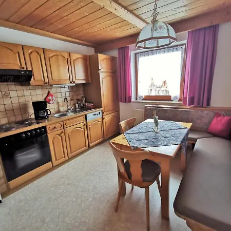 Haus Steinkarblick Und Berghaeusl 3* Берванг