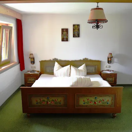 בית הארחה Haus Steinkarblick Und Berghaeusl 3*